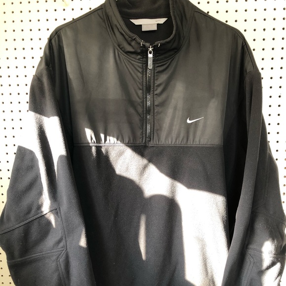 nike kangaroo jacket